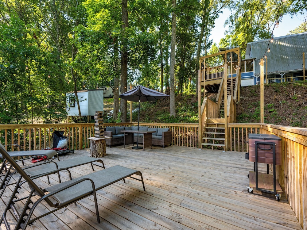Emerald Cove by Jackson Mountain Rentals