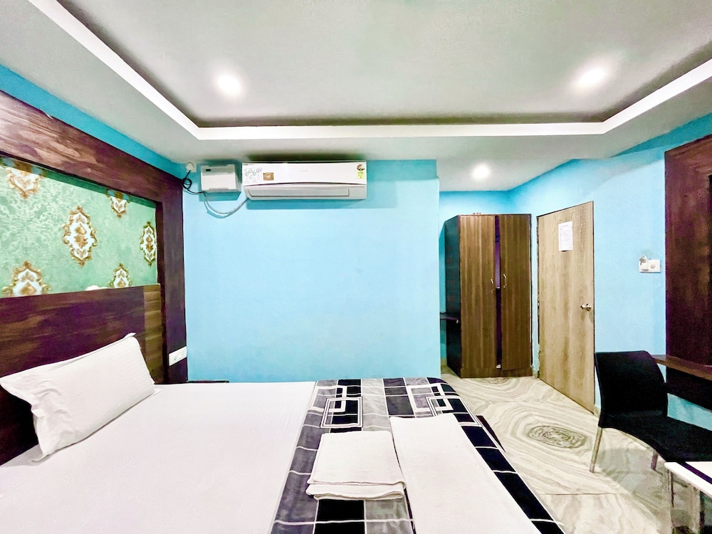 Hotel President Inn -near Temple & Beach