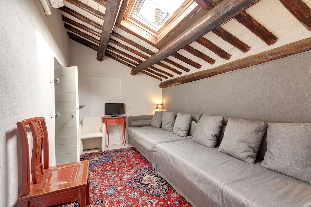 LM Suite Spagna