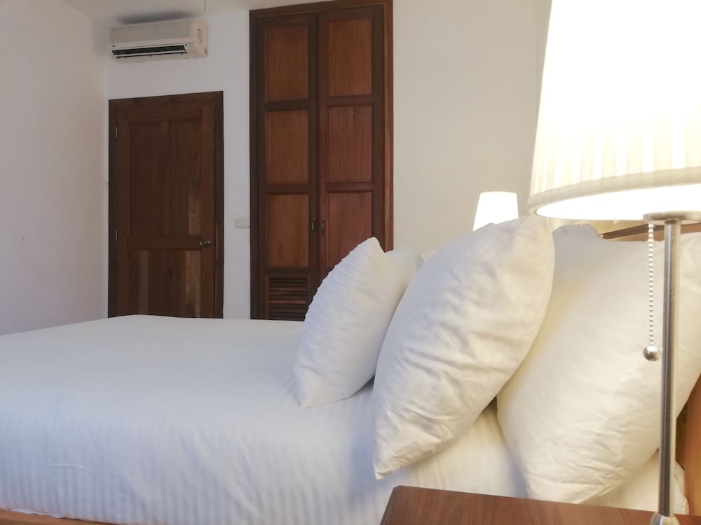 Los Corales Tropical Beach Resort & SPA