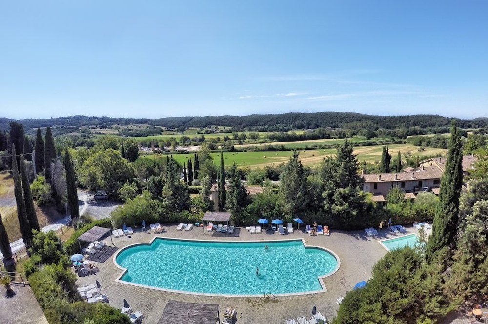 Borgo San Martino Residence Hotel & SPA