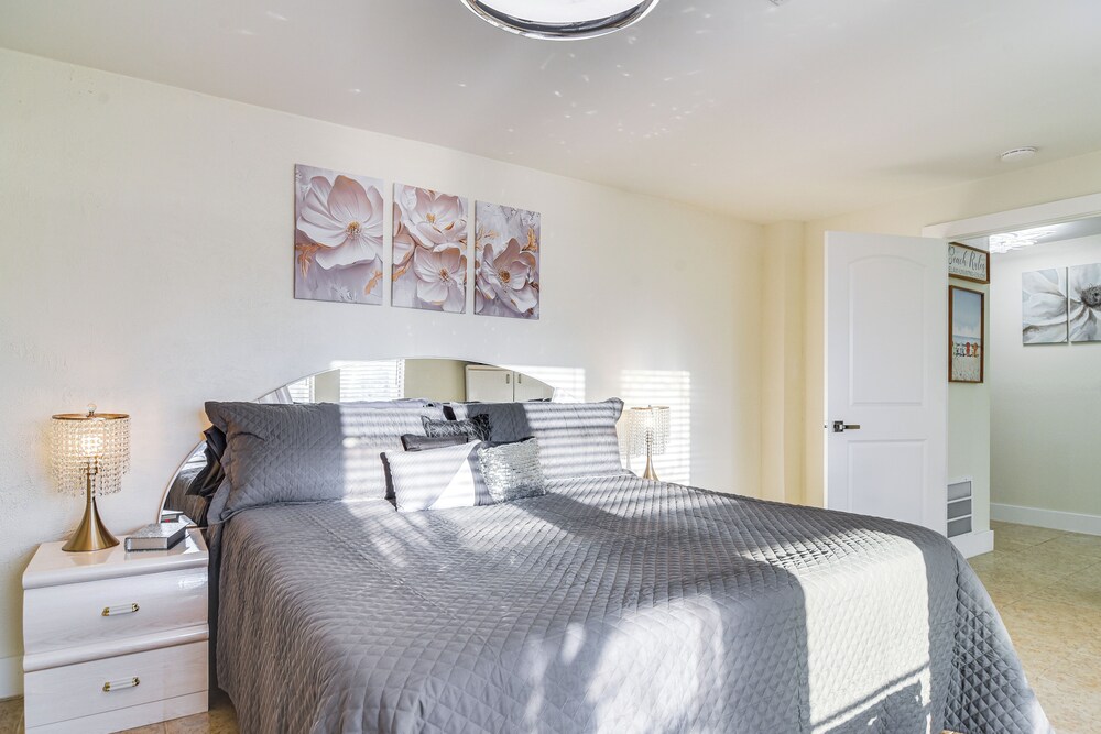 2 Mi to Beach: Home w/ Pool, Grill & More in Largo