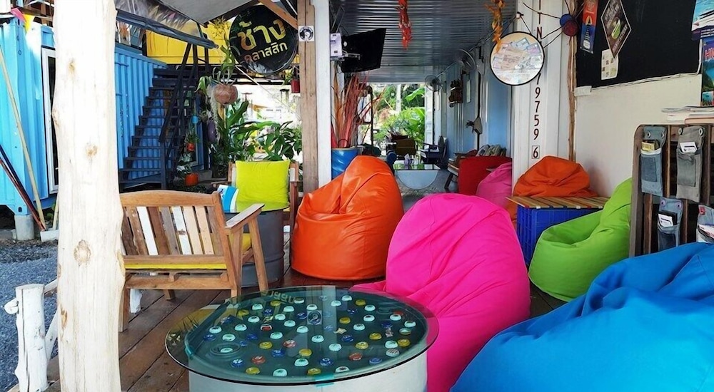 Think & Retro Cafe Lipa Noi Samui