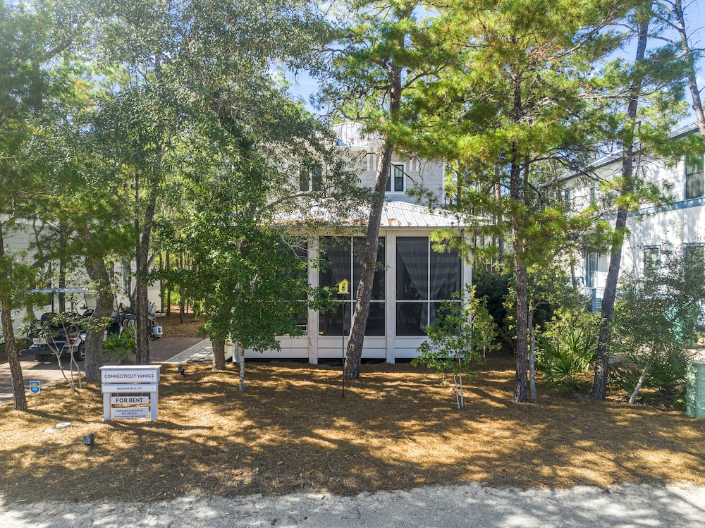 Magnolia Cottages by the Sea by Panhandle Getaways