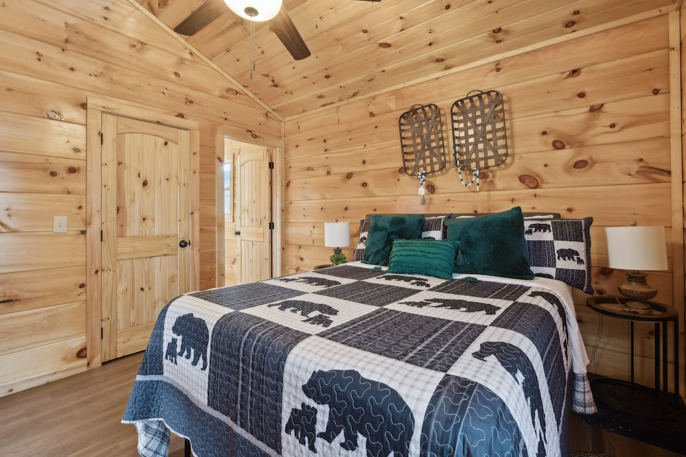 Big Bear Splash 2 Bedroom Cabin
