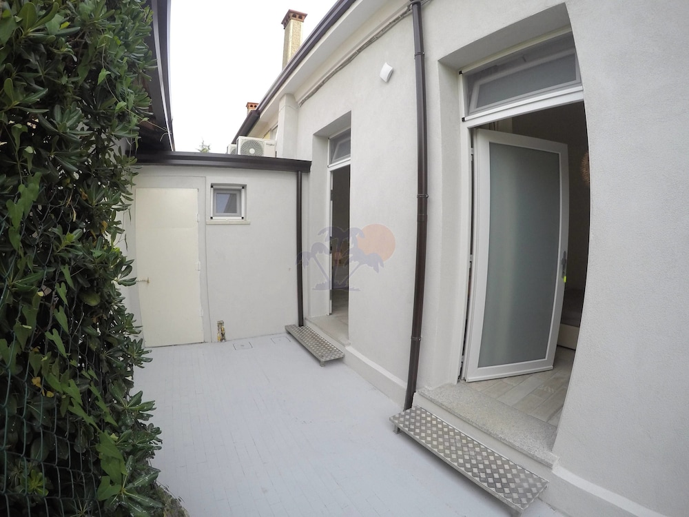 New Camere Pederzoli view 4