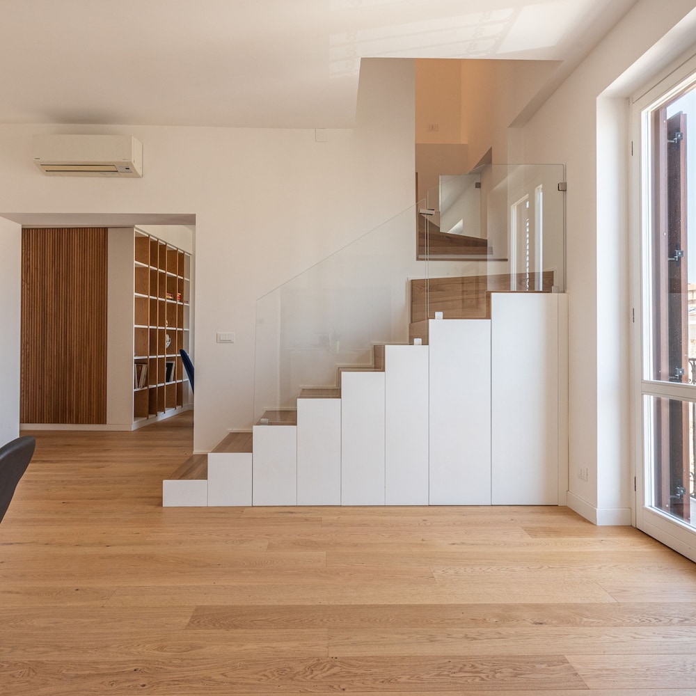 Oretea Apartment With Terrace by Wonderful Italy view 4