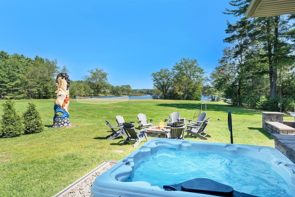 2 Lake Cabins Pool Hottub Game Room 23acs