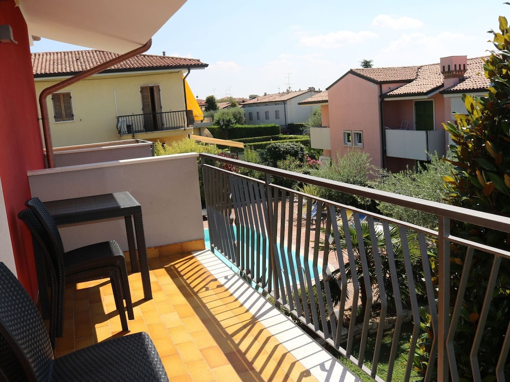 Holiday Apartment near Lake, Shared Swimming Pool view 5