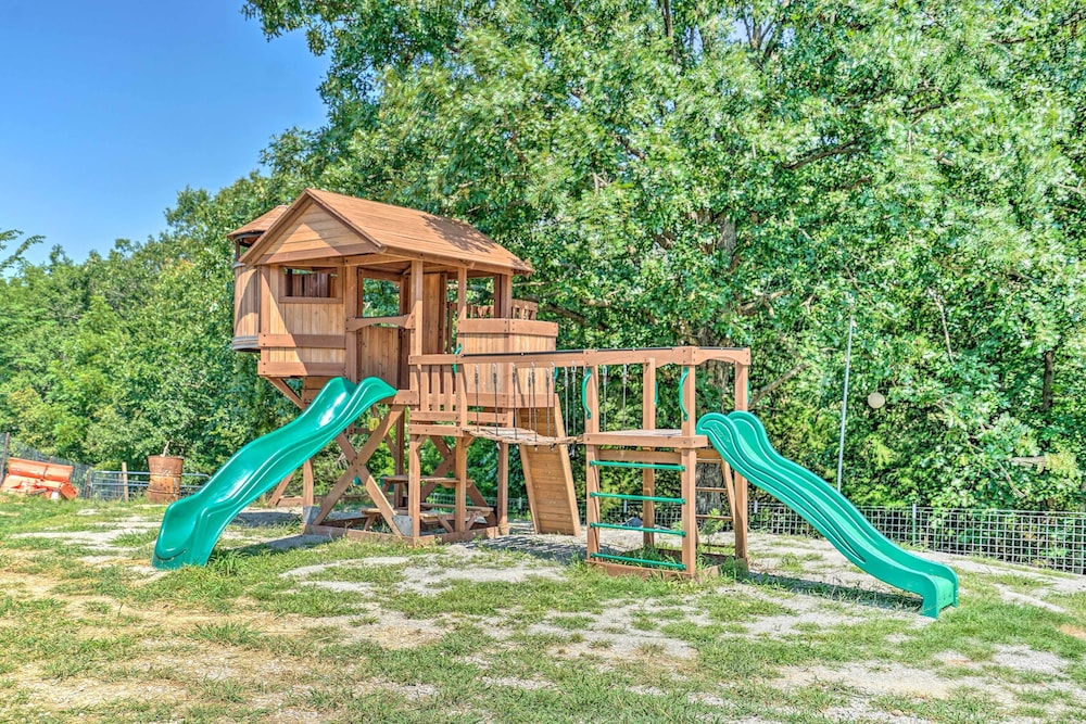 'kimberly's Hope' Clark Apt on Farm w/ Pool Access