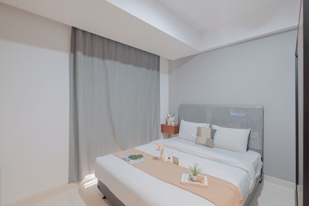 Cozy Stay Studio At West Vista Apartment