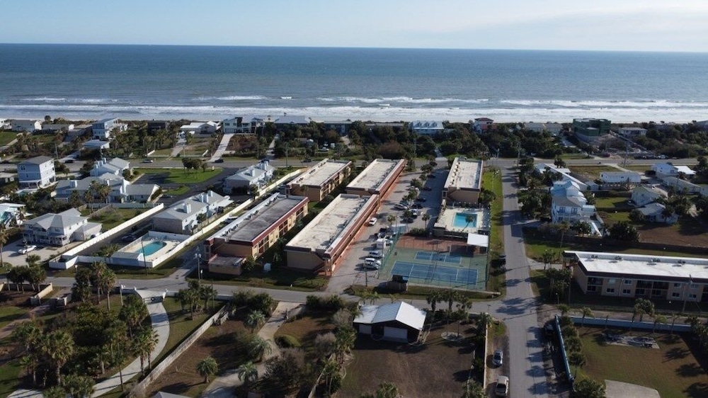 Pelican Inlet C119, Near Beach: Pool & Tennis 2 Bedroom Condo