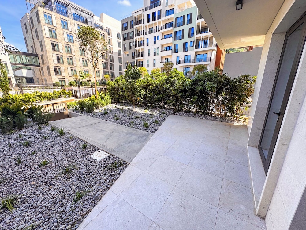 Qumi Porto Suites