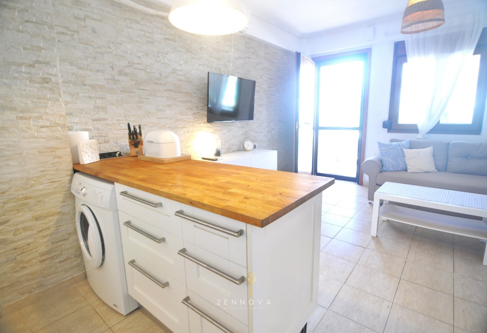 Zennova 63 Nikiti Summer Apt