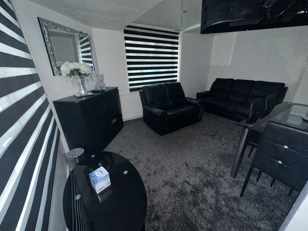 Greatyarmouth-seaside-sleeps6-petfriendly-91ws