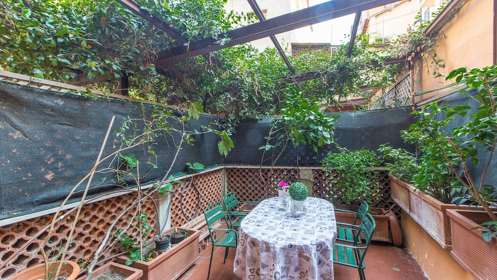 Rental In Rome Corso Suite Terrace