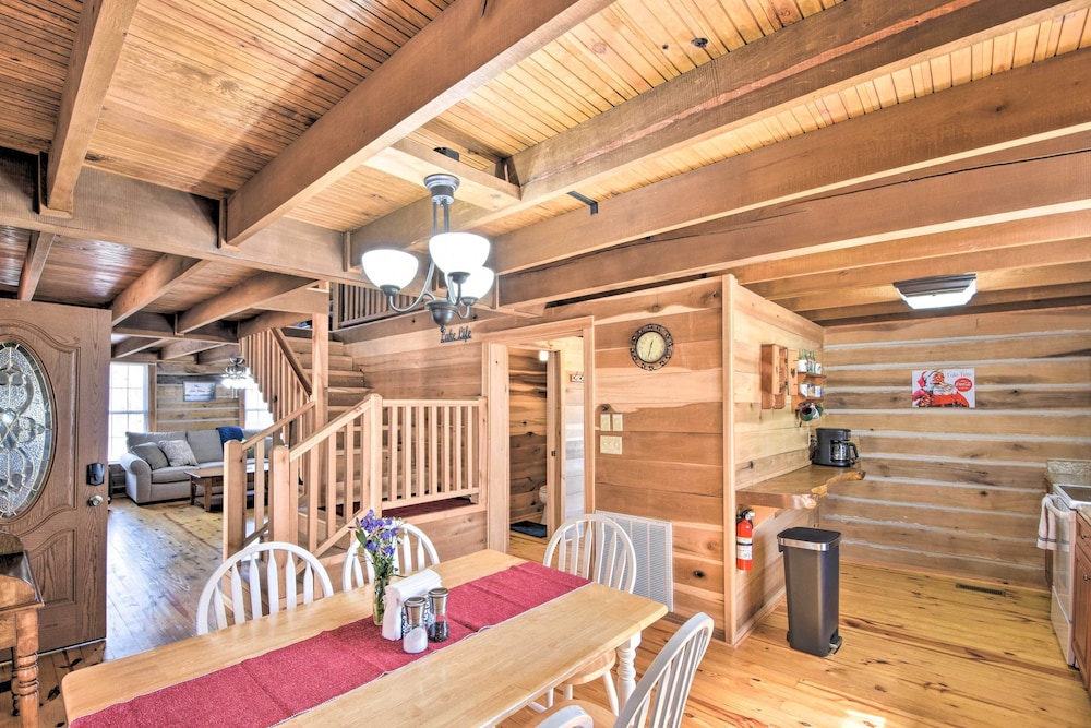 The Lake Place Cabin w/ Golf Cart  Free Kayaks! - Property Image 6