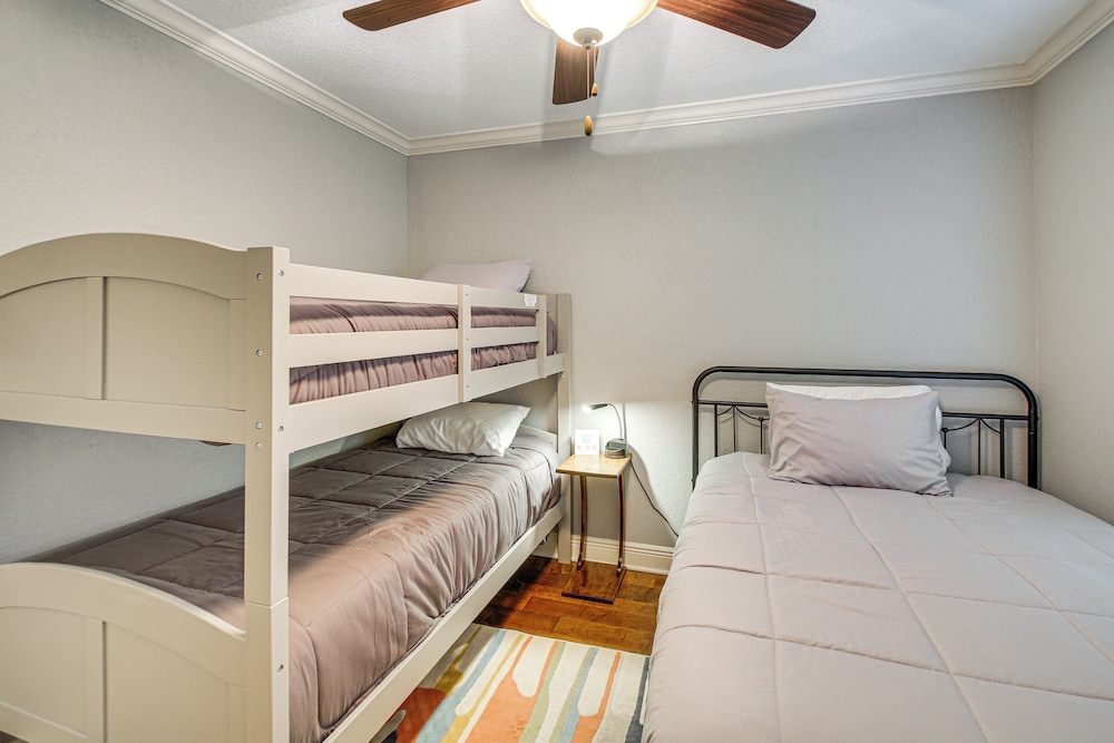 Tranquil Views: Riverfront Retreat in Hot Springs!