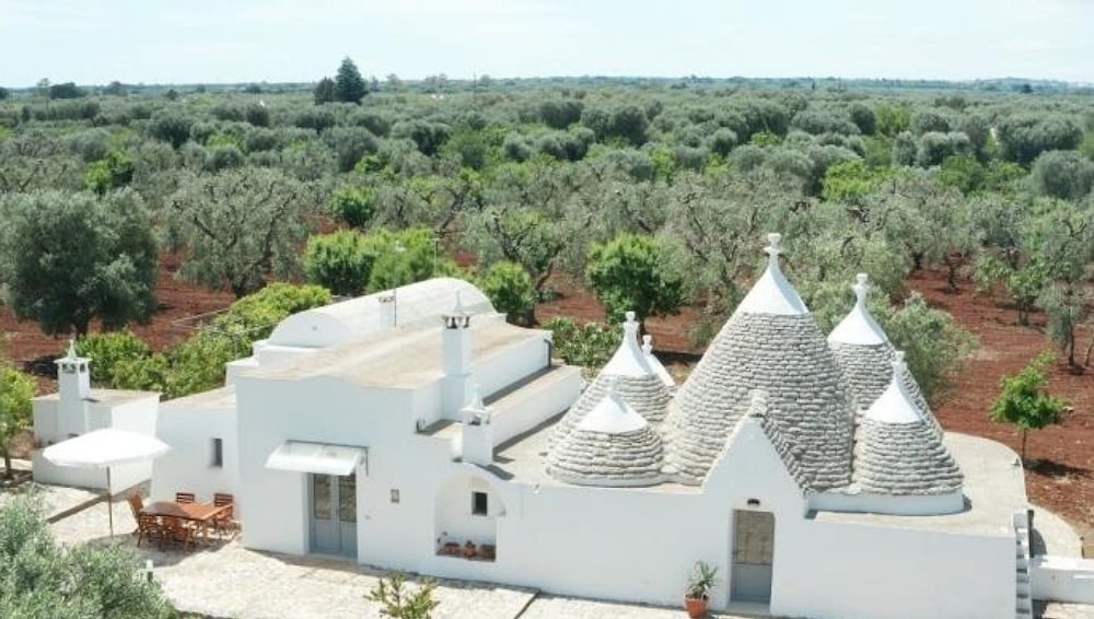 Trullo Paleo view 5