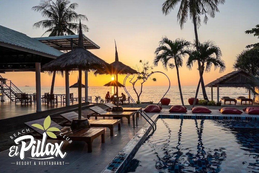 Bungalow Near by Beach El Pillax Lanta Resort