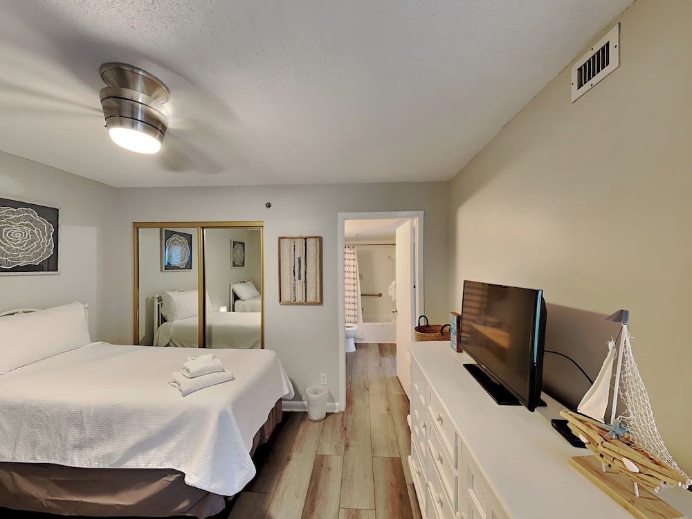 Sea Oats #603 by Southern Vacation Rentals