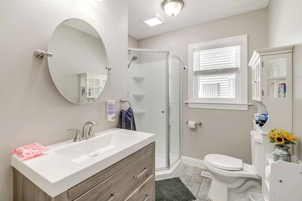 Walkable Brigantine Condo, 4 Mi to Atlantic City!