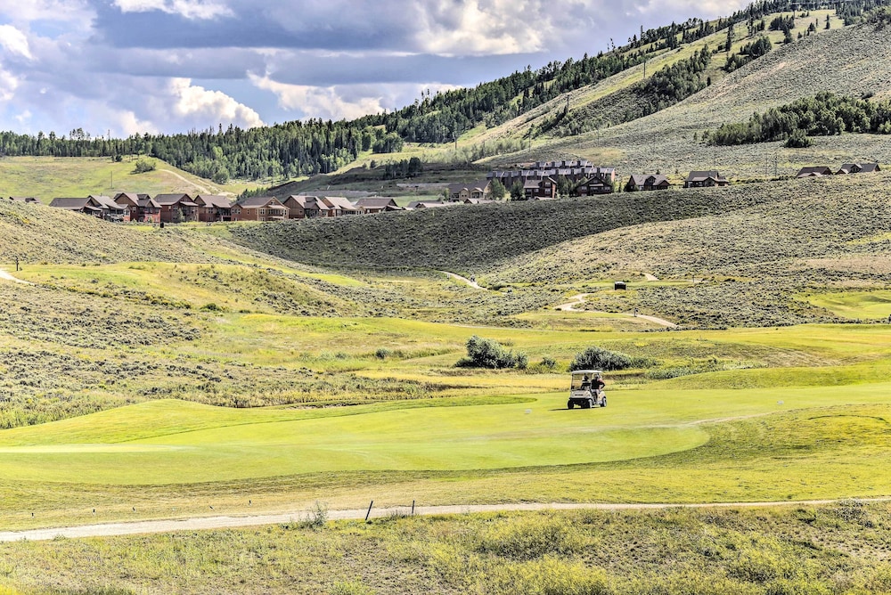 Ski-in/ski-out Granby Ranch Condo w/ Pool Access - Property Image 11