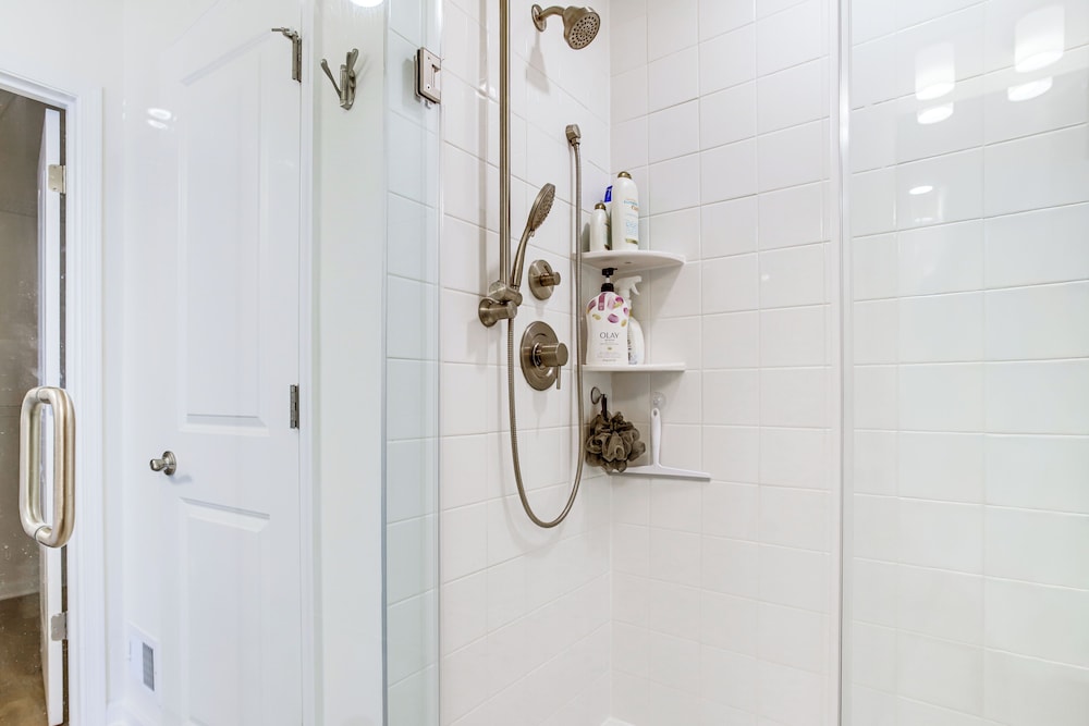 < 1 Mi to Dtwn: Waterfront Townhome in Cambridge!