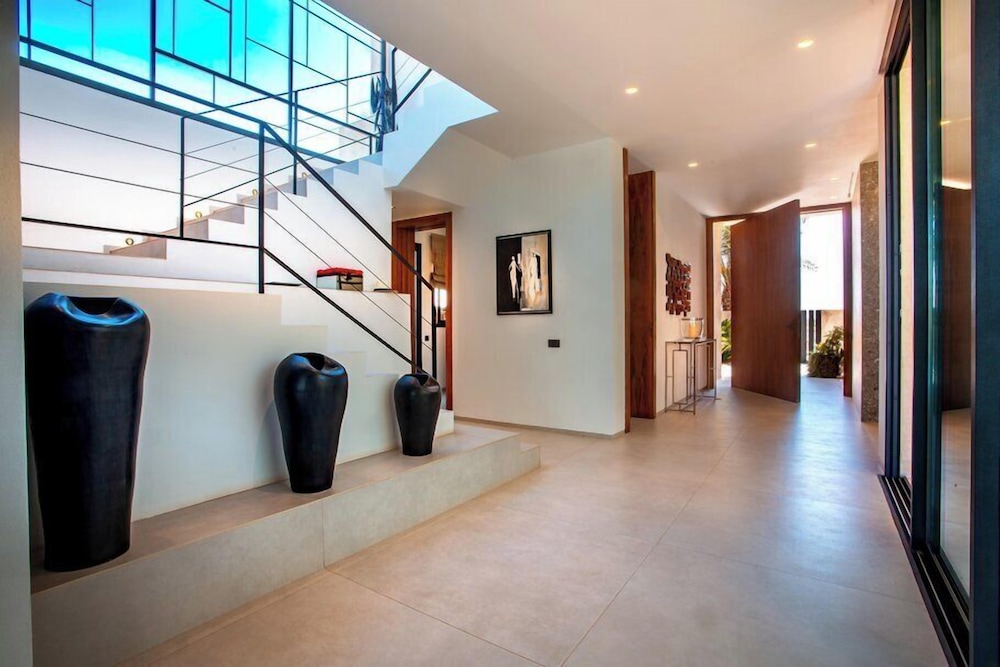 Villa Blanchette Marrakech – Villa Élégante avec Piscine Chauffée et Spa Privatif