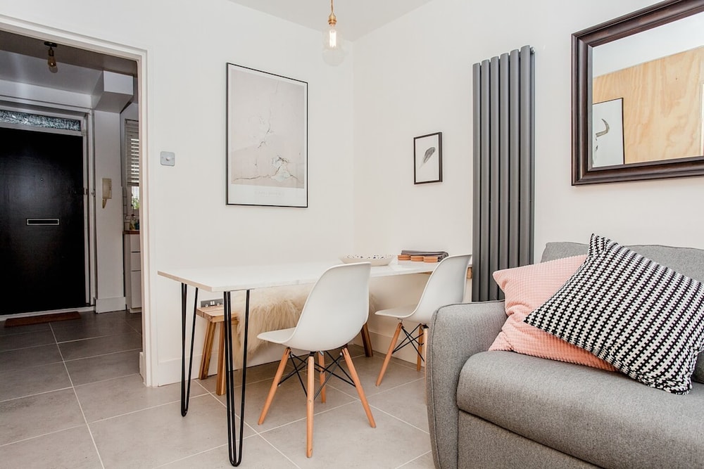 Modern Central 1 Bed in Clerkenwell - sleeps 4
