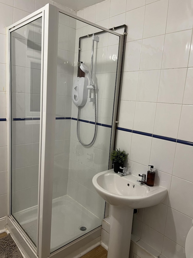 Apartment in Leicester- Doublebed-citycentre-wifi view 2