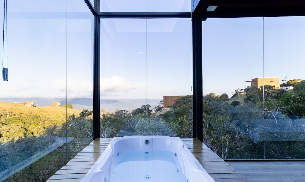 Cabana jacuzzi e vista montanhas VST031