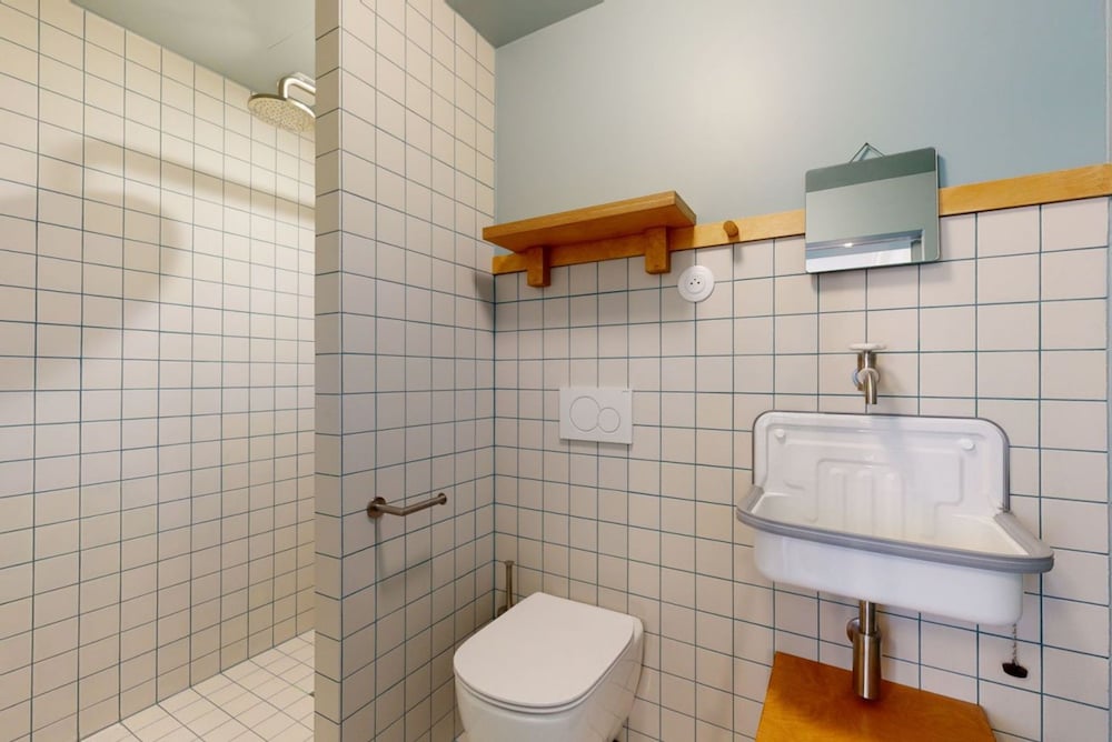 Altido Pleasant 1-bed Flat w Shared Courtyard