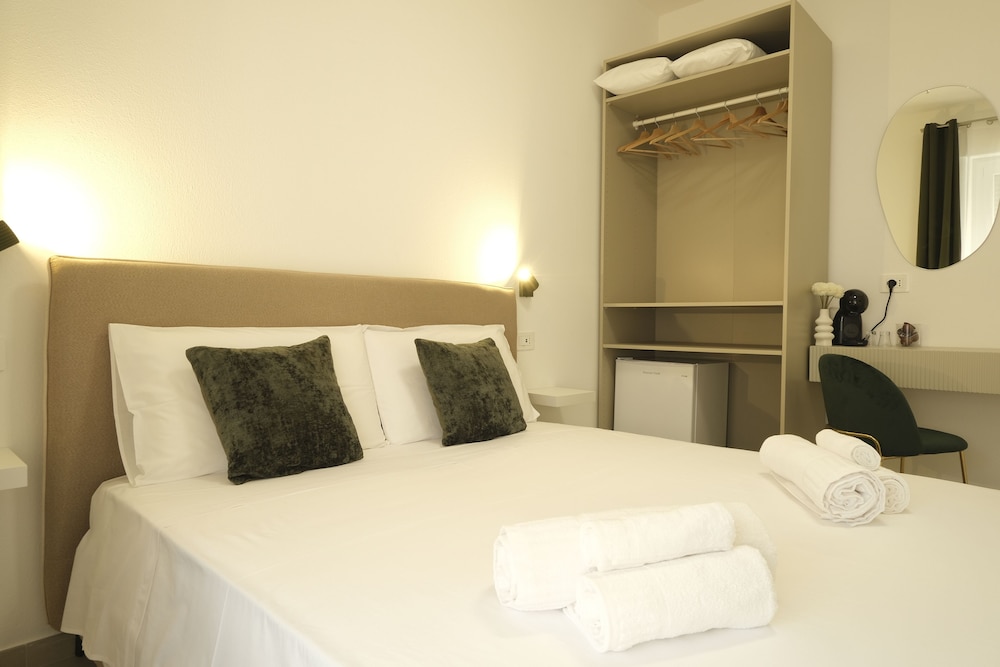 Marephis Rooms
