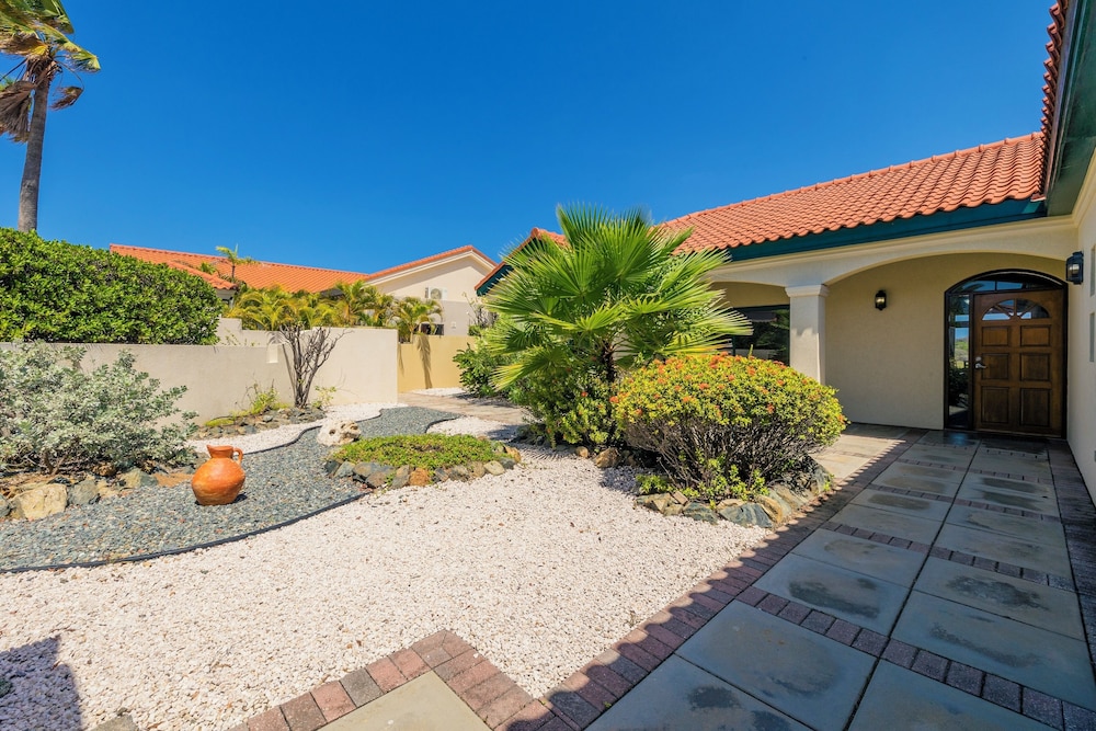 Tierra del Sol Resort by Bocobay