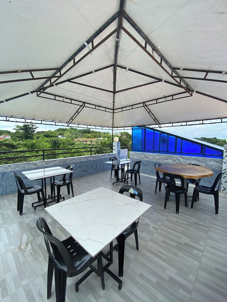 Dantes Hideaway