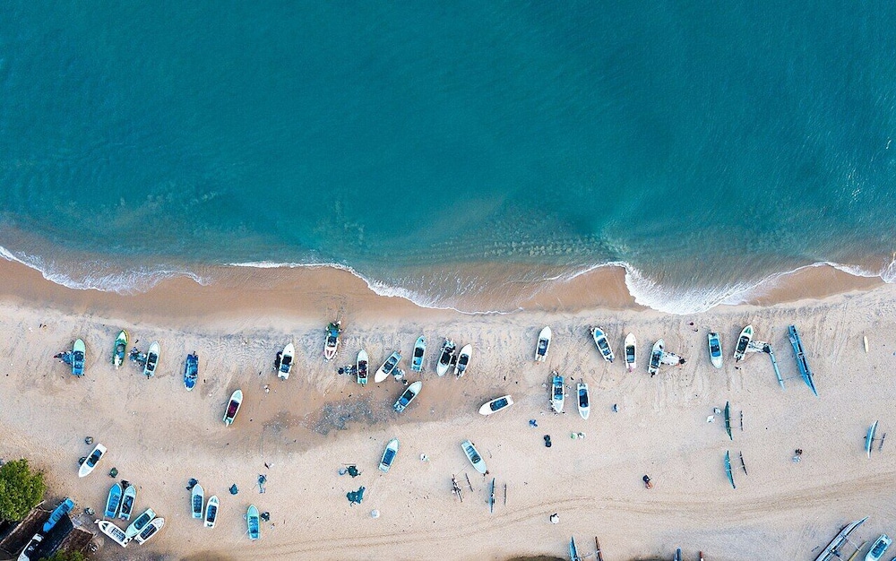 Lunora Beach Home