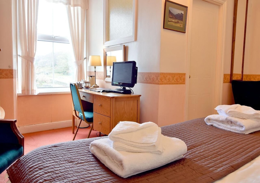 Brook House Inn view 4