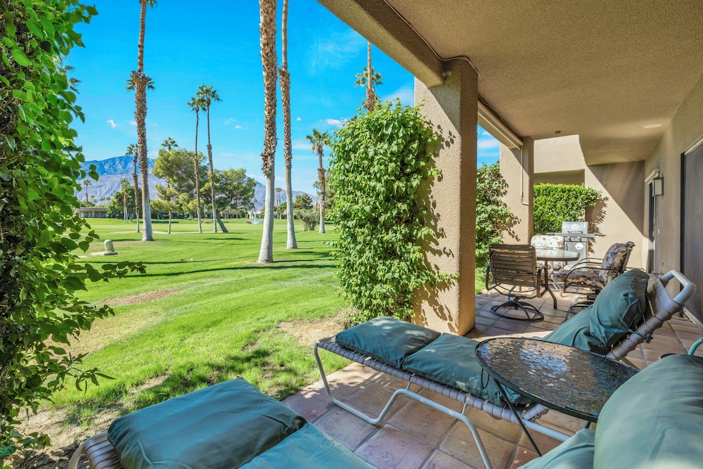 Isleta Vista Getaway