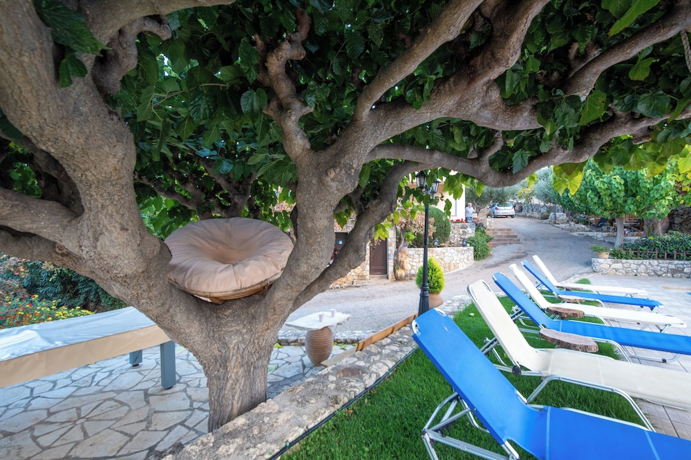 Villa Chloe With Private Pool