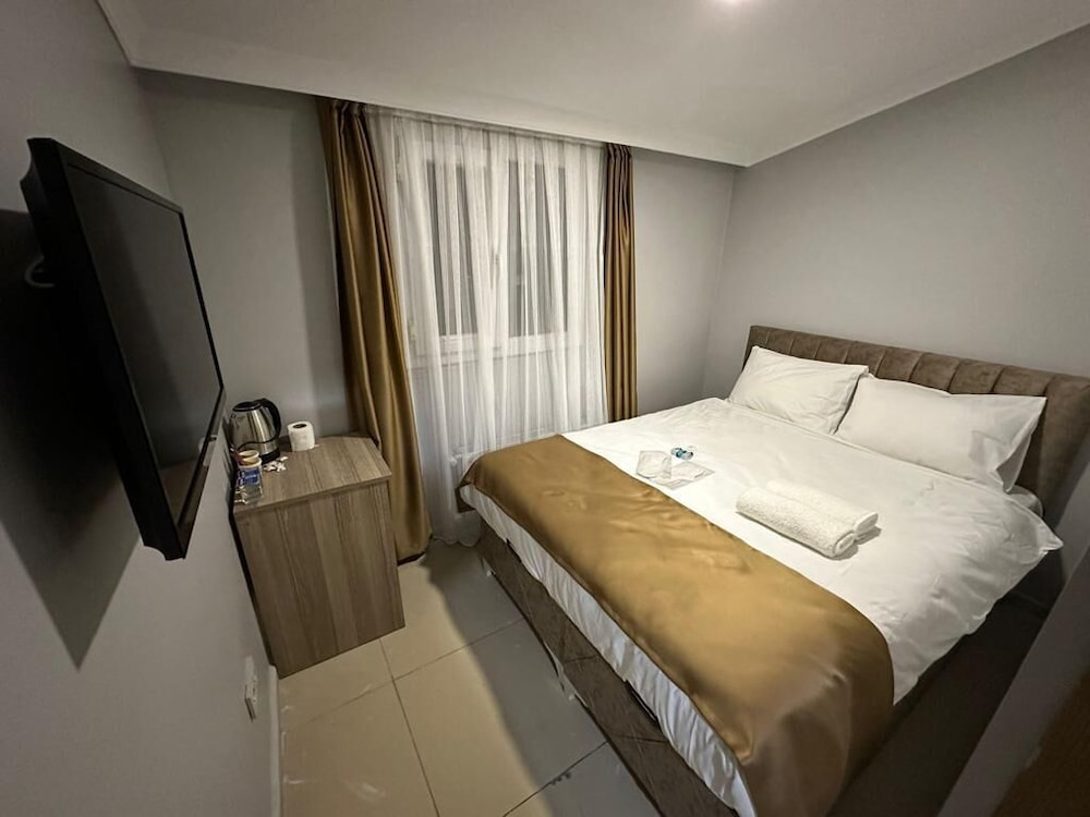 Camellia Suit Otel - Image 14