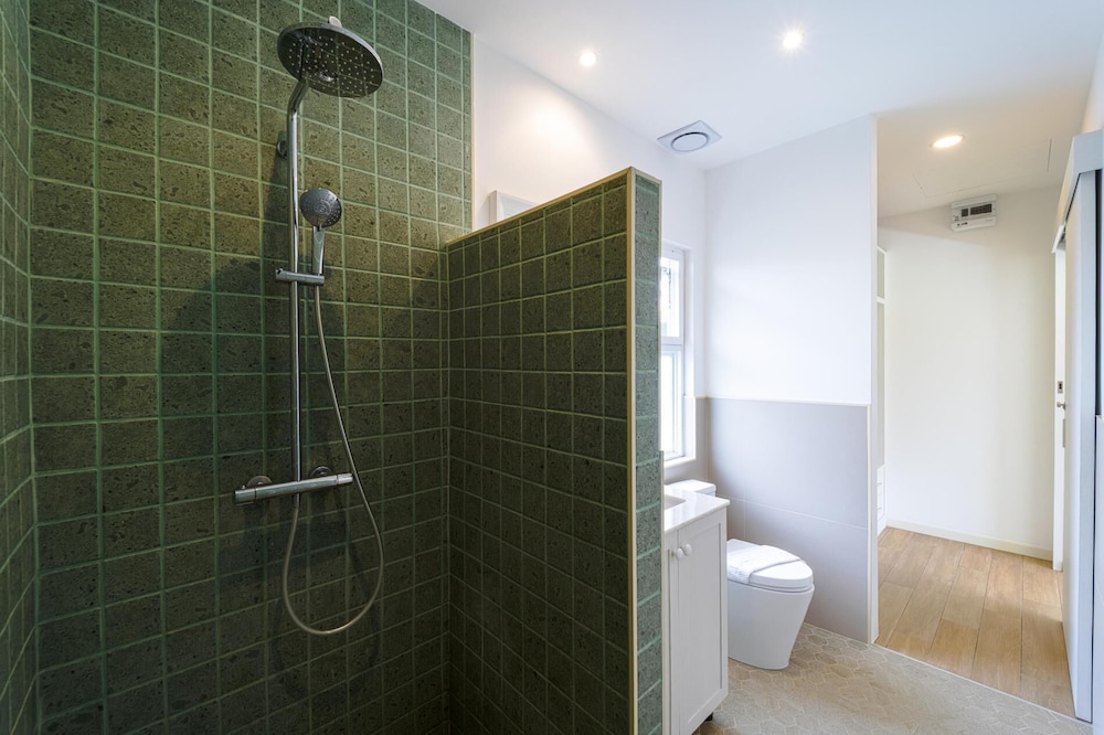 TropicalFamilyVilla w Pool&Garden ML103