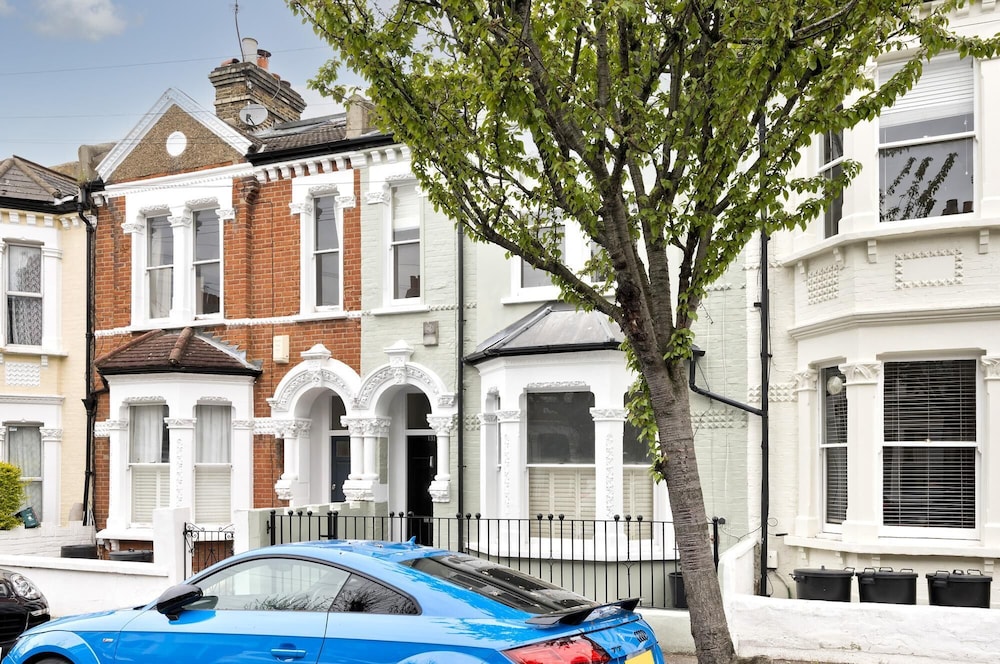 Family Home near Clapham Common