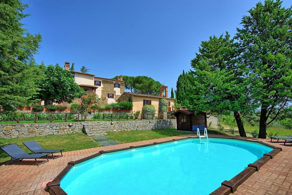 Uccellaia