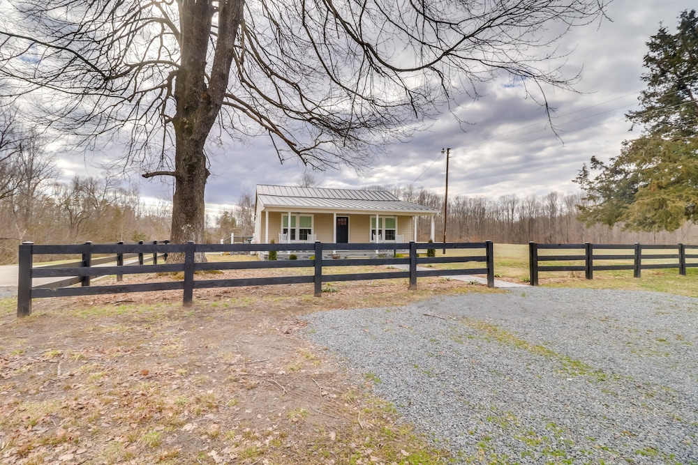 Orange Cottage w/ Hiking Access: 1 Mi to Lake Anna view 4