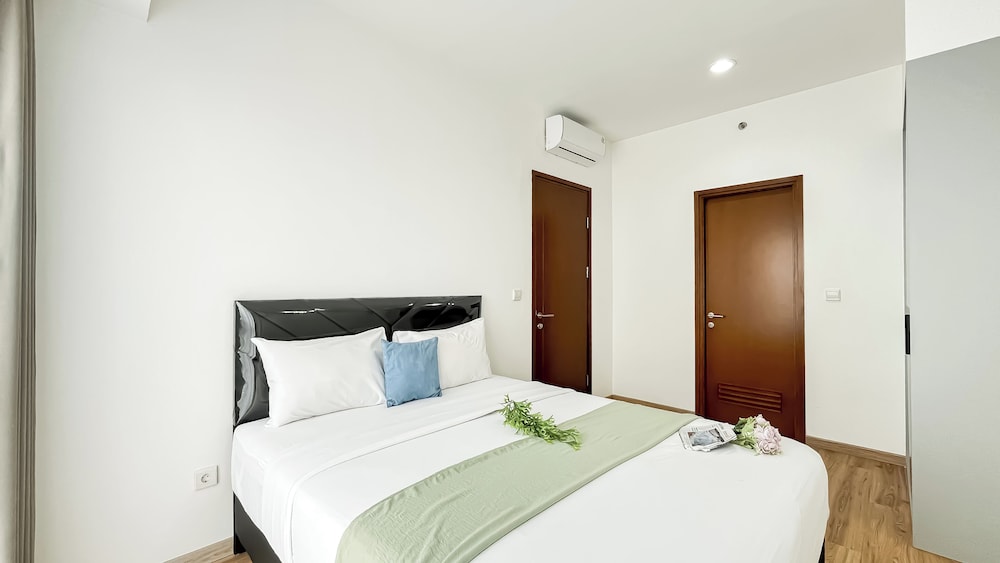 1Br Near Summarecon Mall At M-Town Signature Apartment