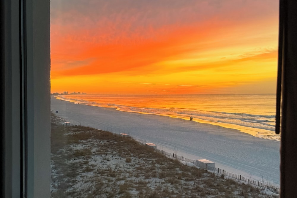 Steps to Beach: Oceanfront w/ Panoramic Gulf Views