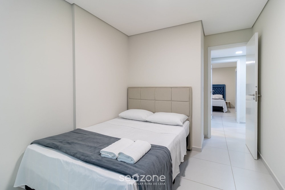 Apt 650m From Ingleses Beach Etd0101