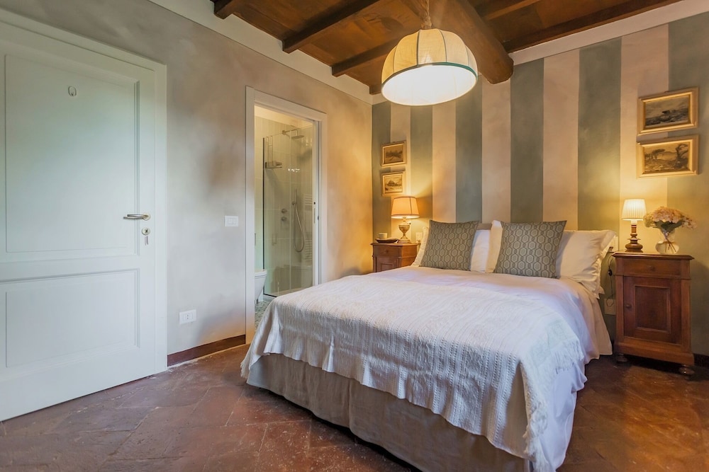 Villa Riva Bellagio With Pool by Rent all Como