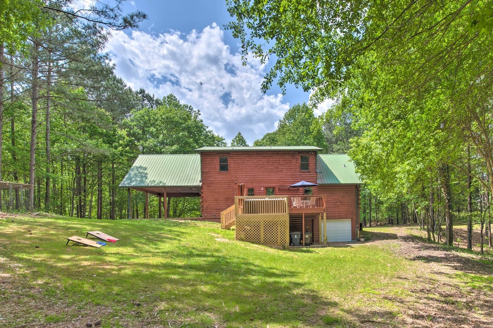 Rural Dallas Gem w/ Hot Tub, Sauna + Fire Pit! view 4